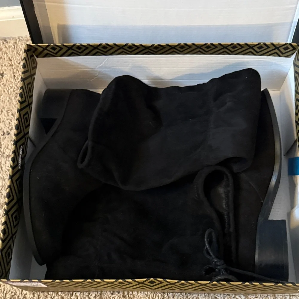 Charles David Black Suede Boots - Picture 5 of 5